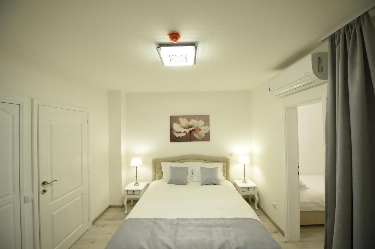 Apartmani Grand Hertz Belgrado Buitenkant foto