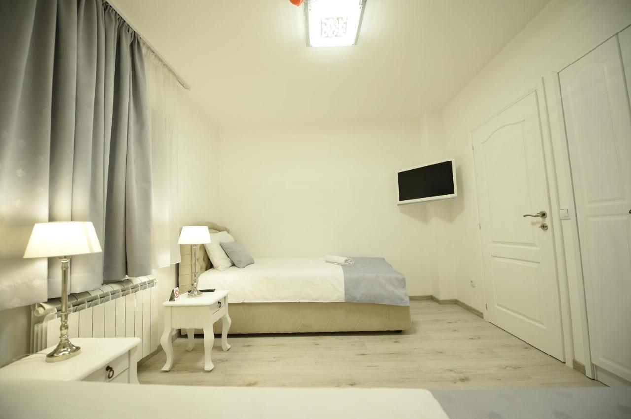 Apartmani Grand Hertz Belgrado Buitenkant foto