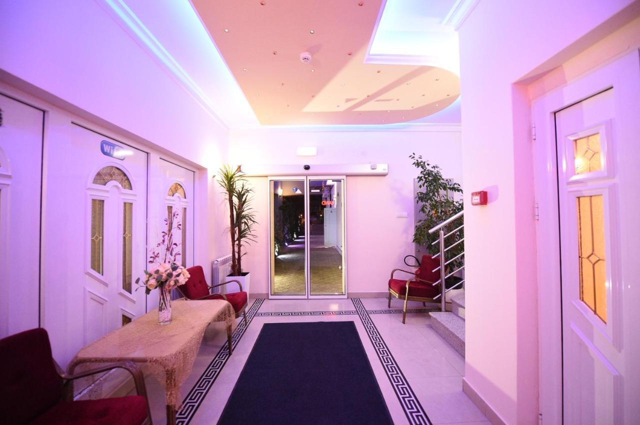 Apartmani Grand Hertz Belgrado Buitenkant foto